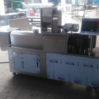 數(shù)顯雙螺桿實驗膨化機