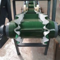 水平擋邊輸送機(jī)包膠滾筒 化工用輸送機(jī)