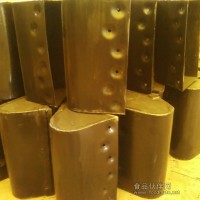不銹鋼斗式面粉上料機(jī),優(yōu)質(zhì)翻斗式谷子輸送機(jī)