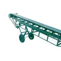 輸送機