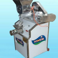 泡泡涼拌面機(jī)，麻辣牛筋面機(jī)