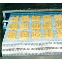 供應微波方便面干燥殺菌機/微波烘干設備
