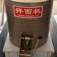 牛筋面機器的拌面機