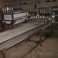 灌裝機，鴨血灌裝機，盒類灌裝機，直線式多頭灌裝機