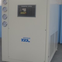 水冷式低溫冷水機|實驗式冷水機|精密冷水機