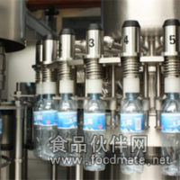 二手灌裝機轉讓 三合一灌裝機低價轉讓