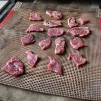 牛肉烘干生產線過程大全|工業微波烘干設備生產廠家
