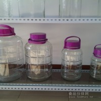 各型號，樣式的玻璃儲物容器