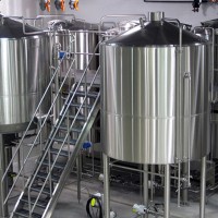 自釀啤酒設(shè)備 304不銹鋼材質(zhì) 型號支持定制